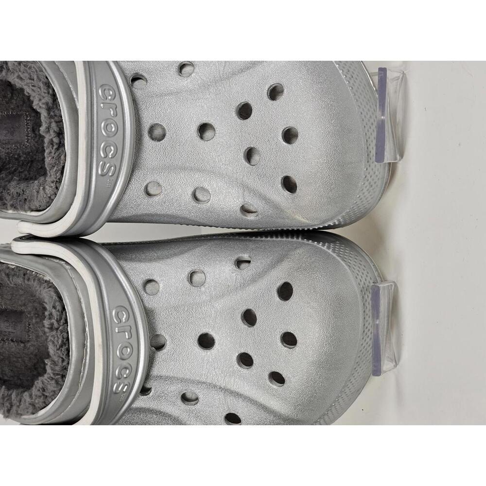 Crocs Classic Lined Clogs - Cozy & Stylish - Picture 8 of 13